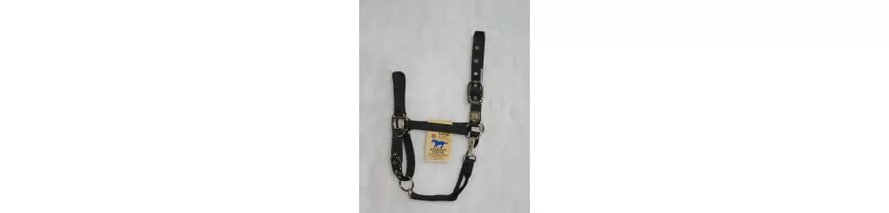 Hamilton Horse Halter With Adjustable Chin And Snap Throat - Image 16